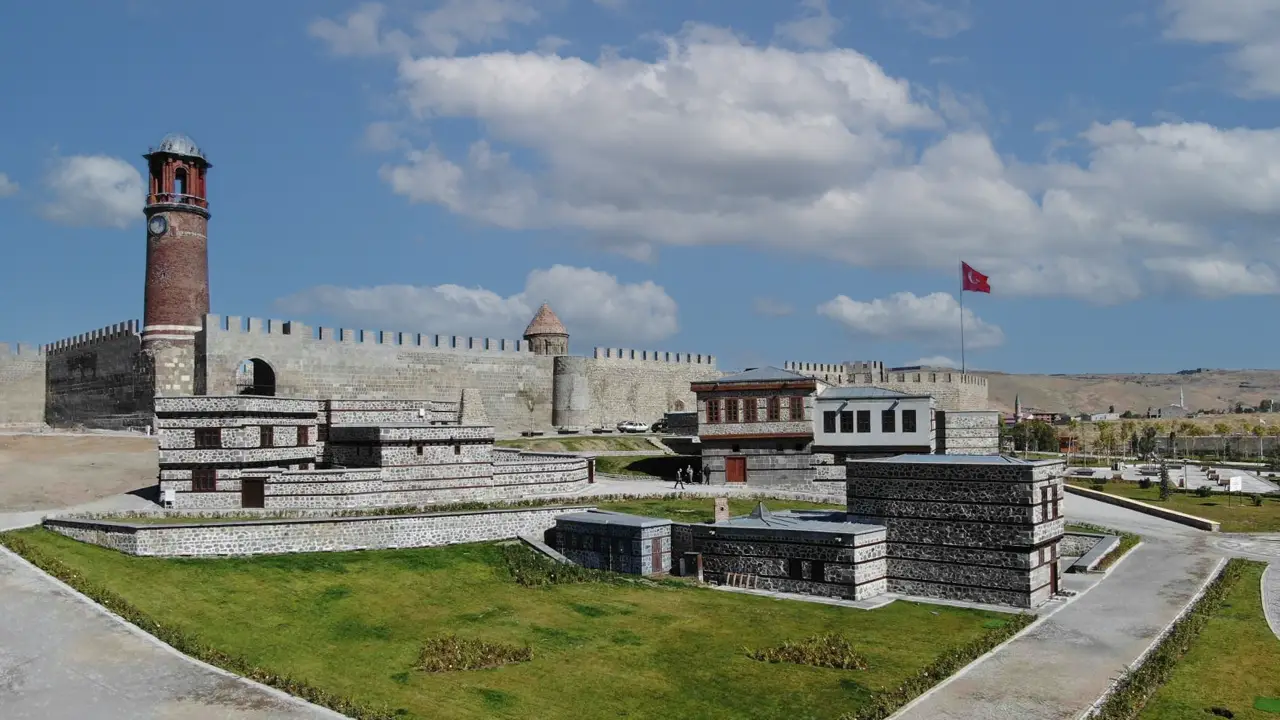 ERZURUM KALESİ
